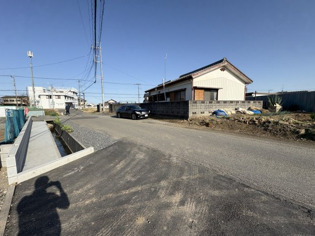 【前面道路含む現地写真】 | 熊谷市上恩田　新築戸建　全3区画　2号棟 | 2/13撮影