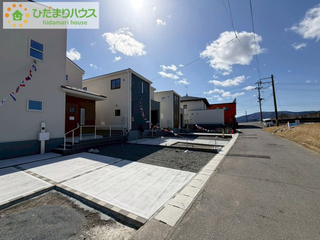 いわき市内郷御厩町4丁目第1　新築戸建　3号棟の前面道路含む現地写真|小学校が近く、お子様の通学も安心ですね☆彡