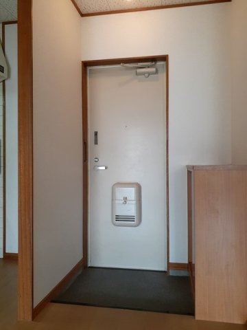 セントラルハイツの玄関