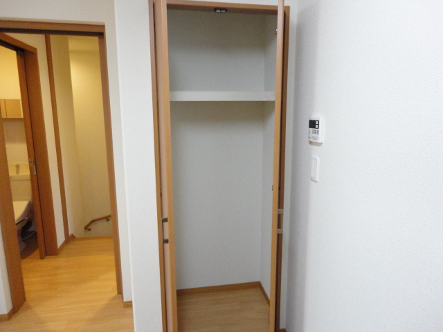 雫Ⅱの収納|キッチン横収納