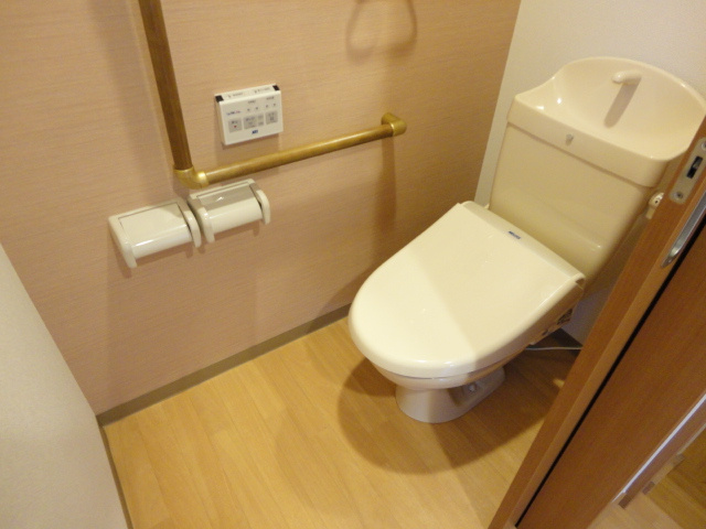 雫Ⅱのトイレ|ＷＣ（シャワレッシュ）