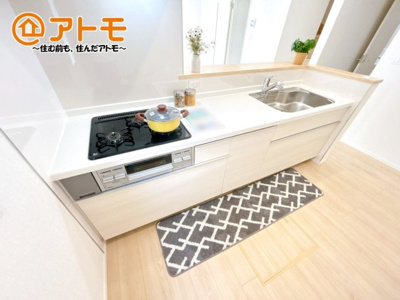 【キッチン】 | 駿東郡清水町徳倉第24　新築一戸建て　全1棟 | 対面タイプならキッチン内にいながらご家族やお客様との会話が楽しめます♪
