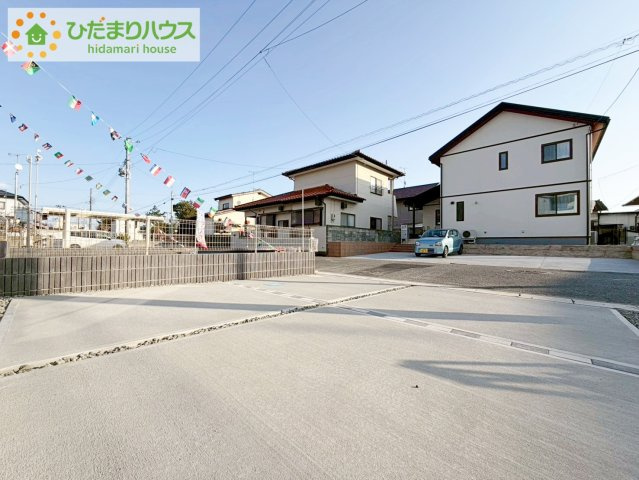 いわき市小名浜西君ヶ塚町第３　新築戸建　2号棟の駐車場|ご家族でお車に乗る方に！駐車場2台分あります！