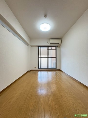 【洋室】 | ビバリーヒルズ本田西