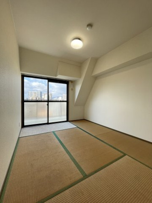 シャルム六ツ門【10,000円キャッシュバック対象物件】の和室|来客時にも便利な和室付き