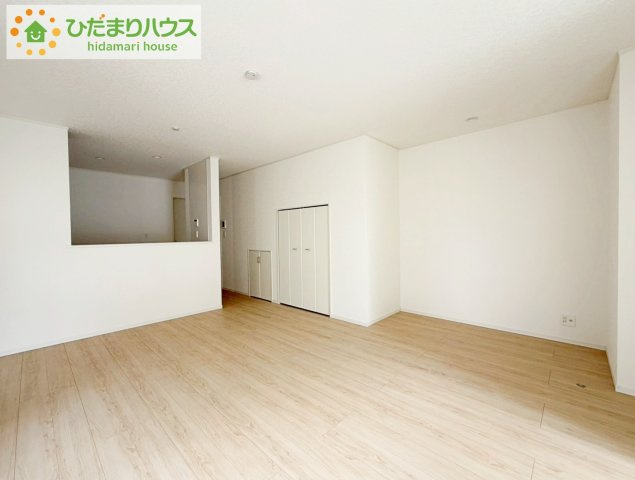 郡山市富田町第21　新築戸建　１号棟の前面道路含む現地写真|周辺環境が充実しているため、日々の暮らしが豊かになり、快適に過ごせます。