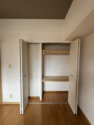 グランガーデン足代新町の収納