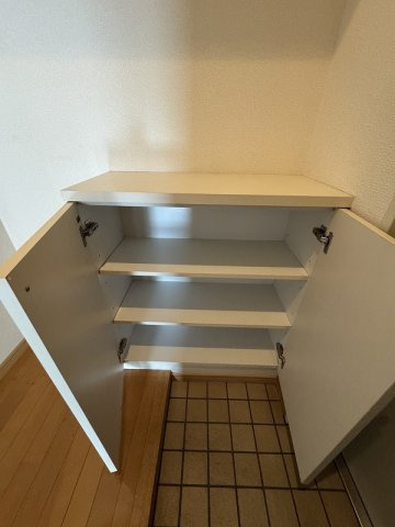 グランガーデン足代新町の収納