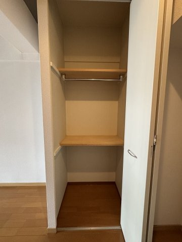 グランガーデン足代新町の収納