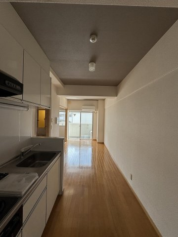 グランガーデン足代新町の居間・リビング
