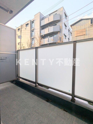 【バルコニー】 | ARCOBALENO UMEYASHIKI | お洗濯にも便利なバルコニー付き