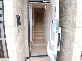 【玄関】 | アイランドヒルズ右籾　Ⅱ | 玄関です