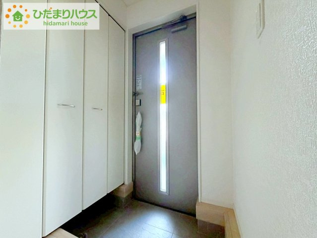 郡山市安積町荒井第6　新築戸建　1号棟の玄関|使い勝手の良い大きなシューズボックス☆乱雑になりがちな玄関をスッキリ見せてくれます！