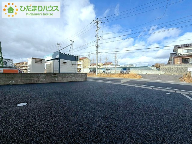 郡山市安積町荒井第6　新築戸建　1号棟の駐車場|お庭付物件になります！お庭遊びや、プールなどお子様も大喜び(^^)