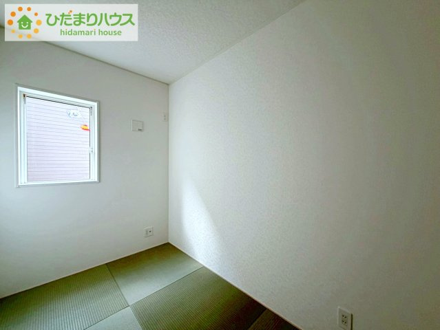 郡山市安積町荒井第6　新築戸建　1号棟の和室|小さなお子さまのいる方におすすめ！リビング横の和室でお子様が遊んでる様子も確認できます(^^)/