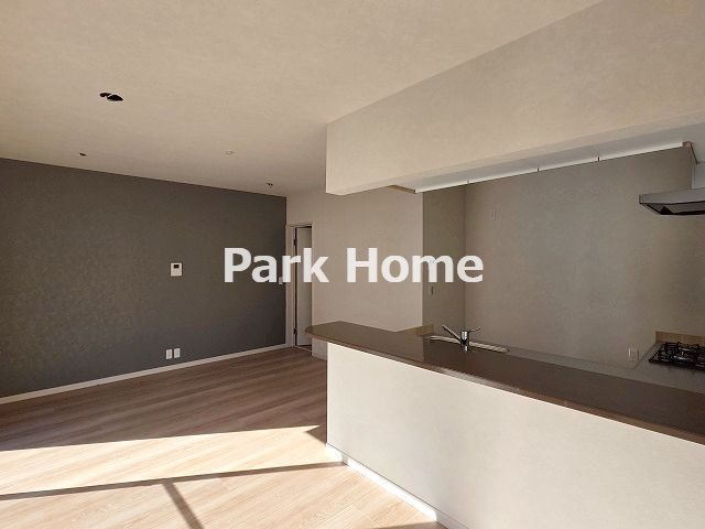 高知市潮見台2丁目　中古戸建ての居間・リビング|１F:13.5LDK