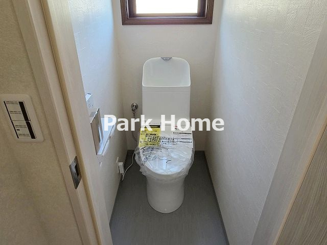 高知市潮見台2丁目　中古戸建てのトイレ|２F:トイレ