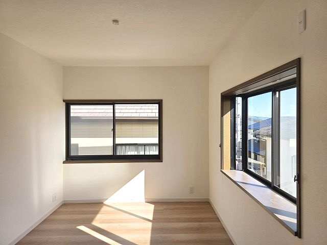 高知市潮見台2丁目　中古戸建ての洋室|２F:6洋室2