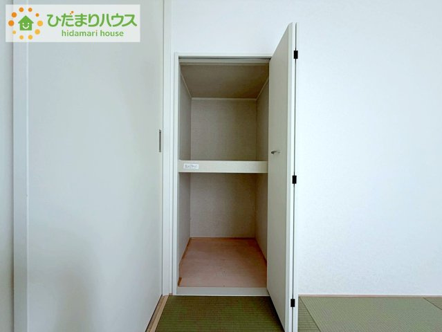 郡山市安積町荒井第6　新築戸建　3号棟の収納|奥行きが広い収納スペースなので、おもちゃなどの収納に便利です☆彡