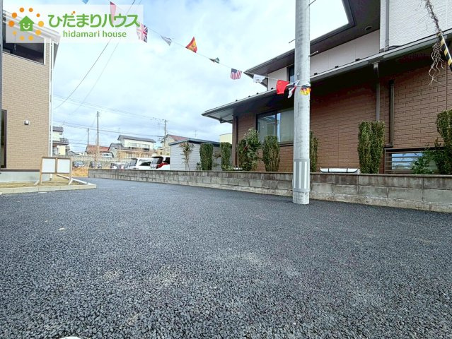 郡山市安積町荒井第6　新築戸建　3号棟の駐車場|お庭付物件になります！お庭遊びや、プールなどお子様も大喜び(^^)