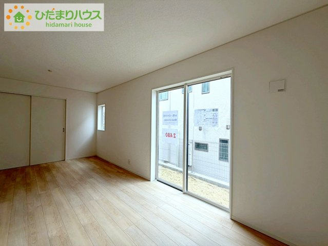 郡山市安積町荒井第6　新築戸建　3号棟の居間・リビング|早くお仕事終わらせて、家に帰りたくなるようなリビングです(^^♪