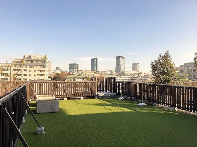 フューズ・コート１７５の庭