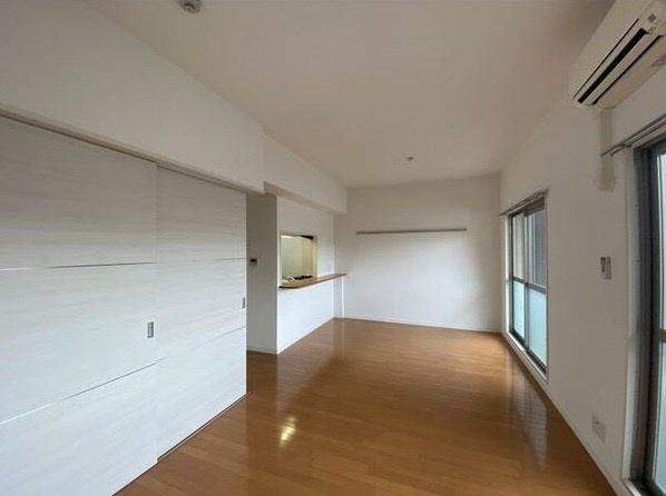 AZALEE　UEZONOの居間・リビング