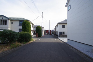 【前面道路含む現地写真】