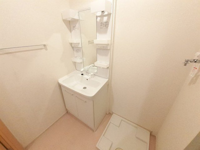 【洗面所】 | ランボ・イーリス