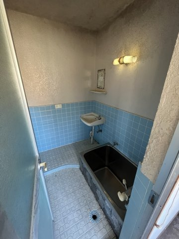 古城町中古物件の浴室