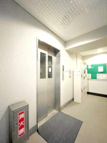 シャンティオンのロビー