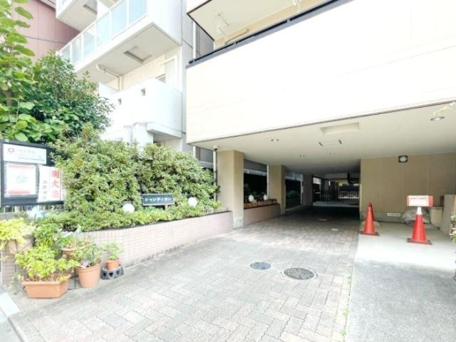 シャンティオンのエントランス