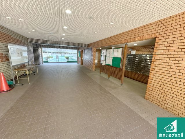 藤和奈良ハイタウン3号棟のエントランス|共用部（エントランス）