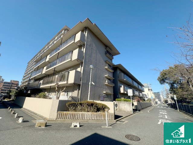 藤和奈良ハイタウン3号棟のその他|車通りの少ない前面道路！お子様がいらっしゃるご家族でも安心！