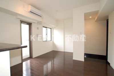 【居間・リビング】 | グランドコンシェルジュ大森西 | 使いやすい居間です