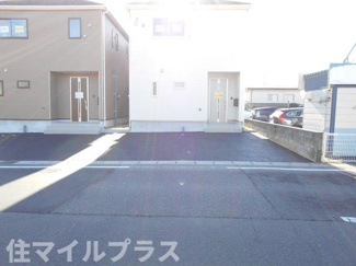 【駐車場】 | 郡山市安積町荒井新築一戸建て3棟 | 駐車場に車を止められます