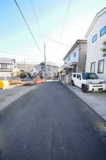 【前面道路含む現地写真】 | 【仲介手数料無料！！】府中市浅間町4丁目　新築戸建て（全2棟）2号棟　5230万円 | 令和８年1月１２日撮影　建築中