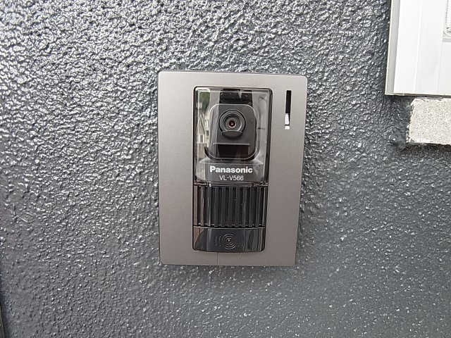 南五葉ハイツのセキュリティ|TVモニターフォンで顔が分かり安心です