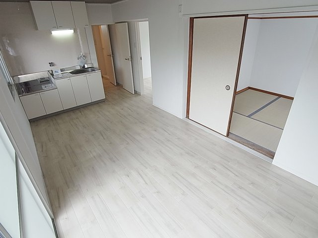 南五葉ハイツの内装|開放感の有る室内