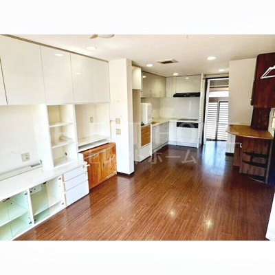 【居間・リビング】 | 六供町二丁目貸家 | おしゃれな居間です