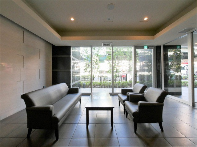 プレサンスタワー難波ＷＥＳＴのロビー