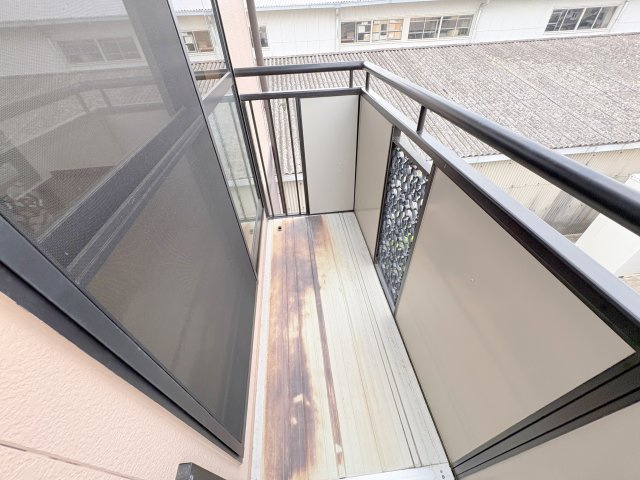 シャルマン二番館A棟のバルコニー