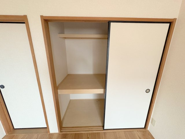 シャルマン二番館A棟の収納
