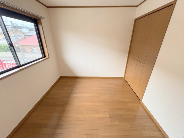 シャルマン二番館A棟の居間・リビング