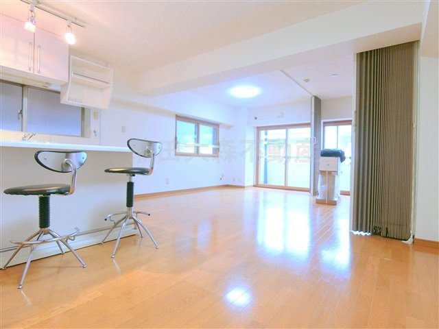 ライオンズマンション蒲田の居間・リビング|洋室18.5帖