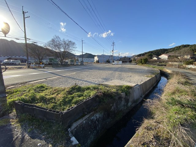 丹波市山南町野坂の売地の外観
