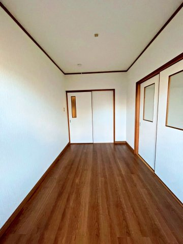 寝屋川市小路北町の洋室|3階洋室・約5帖