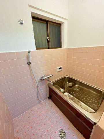 寝屋川市小路北町の浴室