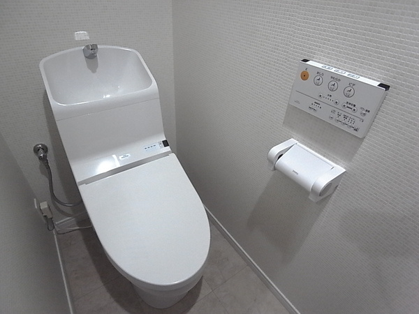 YDビルディングのトイレ