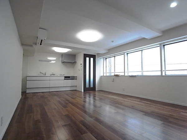 YDビルディングの居間・リビング